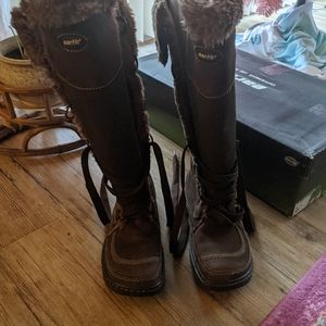 Earth Boots